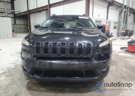 2016 Jeep Cherokee Latitude из США, поврежденный, VIN 1C4PJMCS2GW106179